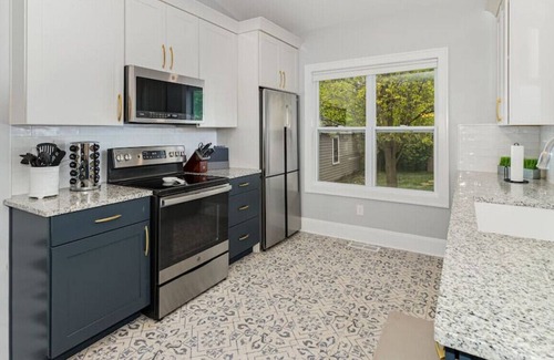 Roselawn Finance House | Charming, warm, inviting house