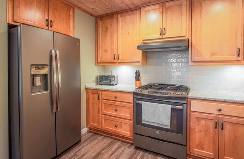 Estill Springs House | Charming waterfront, 3-bedroom house, on Tims Ford Lake.