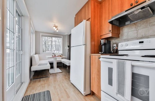 Saint-Placide Cottage | Charming Waterfront Laurentian Cottage