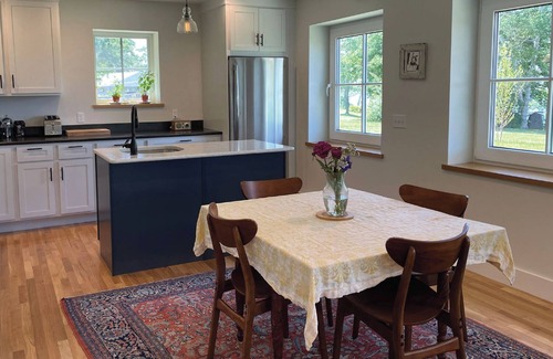 Pond Cove Apartment | Charming waterfront 2-bedroom apartment on Peaks Island with WiFi, AC