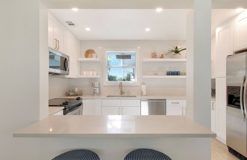 Inlet District House | Charming Waterfront 3-bedroom house in Jupiter Inlet Village District