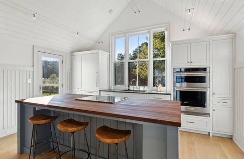 Bozman Cottage | Charming Waterfront Cottage Retreat near St. Michaels