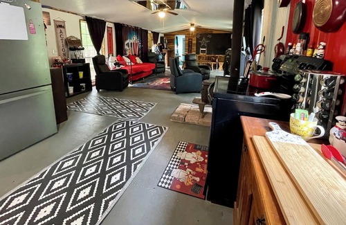 Huntsville House | Charming waterfront 2-bedroom Bunkhouse in the wonderful outskirts of Huntsville