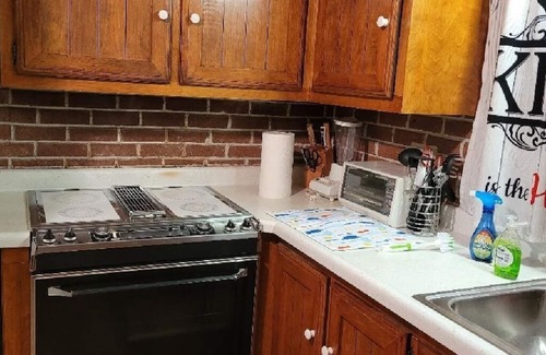 Wellsboro Cabin | Charming Wellsboro Cabin w/Magnificent Views/AC/WiFi/5 mins to Center of Townn