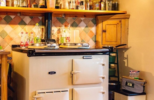 Meifod House | Charming Welsh Farmhouse, natural swimming pool, fabulous views, sleeps to 14