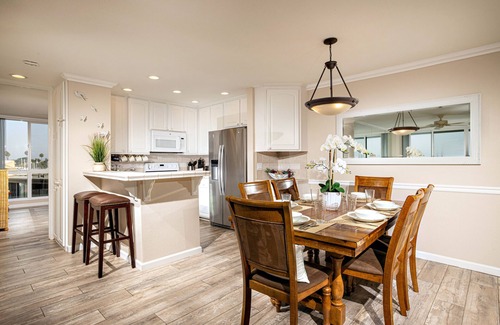 Townsite Condo | Charming West-Facing Single-Level Home with Expansive Ocean Views!