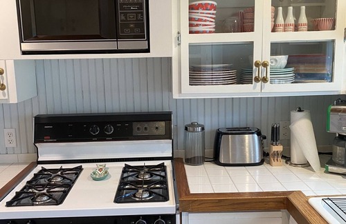 Spirit Lake House | Charming West Lake Okoboji Cabin