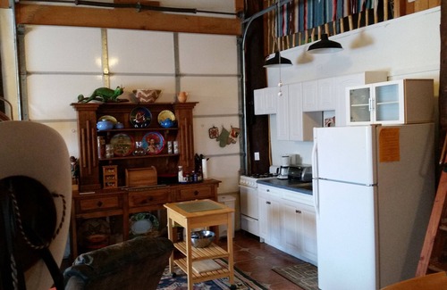 Placitas House | Charming 'Western' Guest House in the Placitas Foothills; Peaceful Yet Close