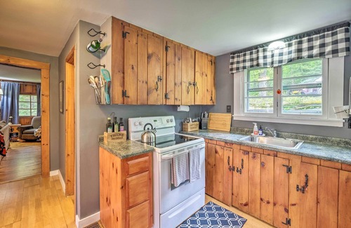 Wilmington Cabin | Charming Wilmington Cabin, 8 Mi. to Mt Snow!