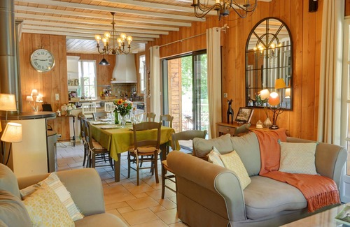 Scille Cottage | Charming wooden house for a nature stay close to the Marais Poitevin