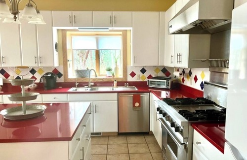 Port Sheldon House | Charming Woodland Retreat, Sleeps 12 – Perfect for Gatherings