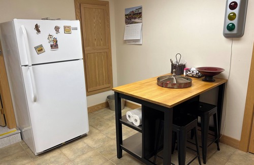 Port Sheldon House | Charming Woodland Retreat, Sleeps 12 – Perfect for Gatherings