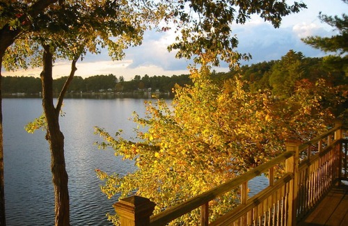 Rogers House | Charming Year Round Lakefront Cottage