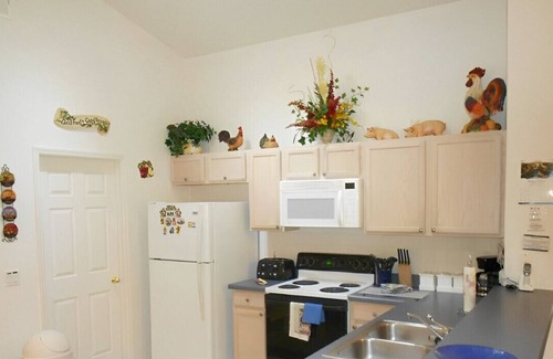 Eagle Pointe South Villa | Charmingly Cozy 4BR Villa w/ Private Pool!