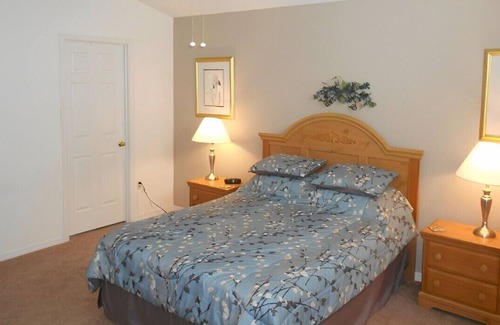 Eagle Pointe South Villa | Charmingly Cozy 4BR Villa w/ Private Pool!