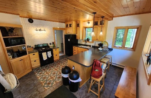 Wakefield House | Charmingly renovated 1920's ski cottage in Indian Village in Wakefield.