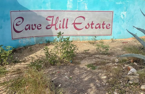 Cave Hill Estate Apartment | CharmingTropical beach retreat at Hellshire Beach Suite 2
