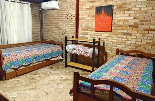 Sao Sebastiao House | Charmosa casa com churrasq na praia de Camburi