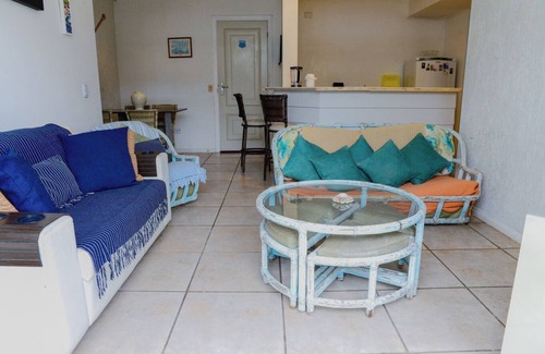 Maresias Ski Chalet | Charmosa casa em Maresias, pé na areia c piscina