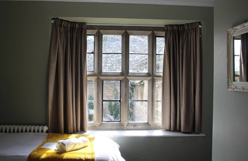 Charney Bassett House | Charney Manor