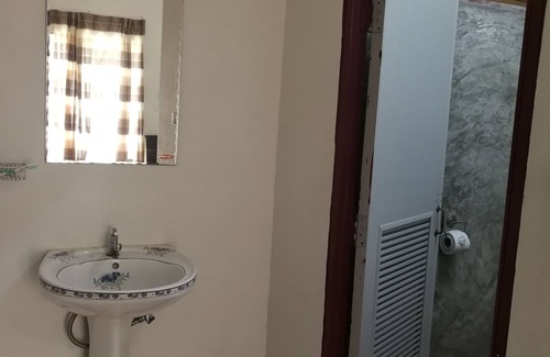 Ban Phu House | Charoensook Resort