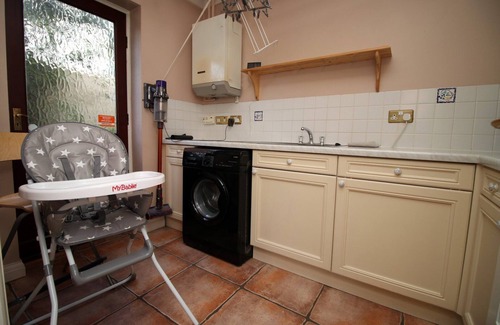 Mapperley House | Chartwell Grove (Spacious 7 BR with FREE parking)