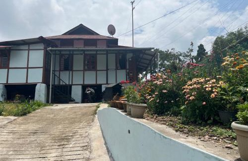 Laitumkhrah House | Charu Villa