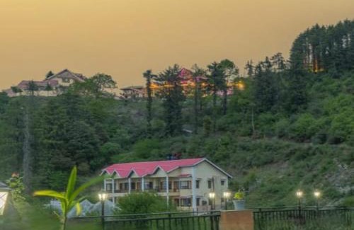 Fagu Villa | Charvi Retreat l Root Villa Kufri