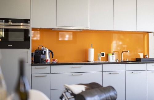 Guarda Apartment | Chasa Arpiglia: Modern 2.5-room apartment and sun terrace Guarda