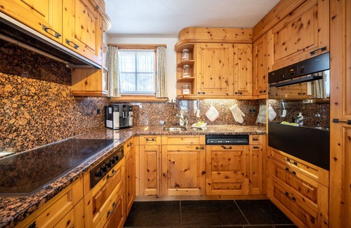 Ftan Apartment | Chasa Munt Plan: Beautiful 3.5 room flat with views of the Lower Engadine Dolomites
