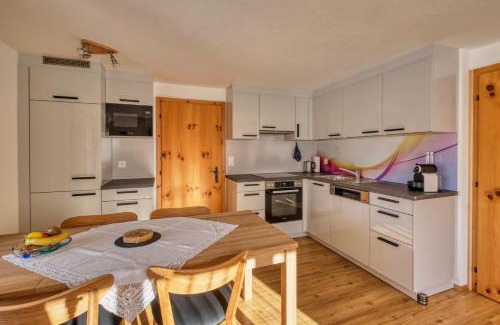Valsot Apartment | Chasa Plajet