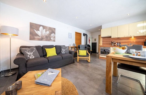 Engadin Scoul Apartment | Chasa Sotcha Dadora: Cozy and lovingly furnished 2,5 room apartment with large terrace