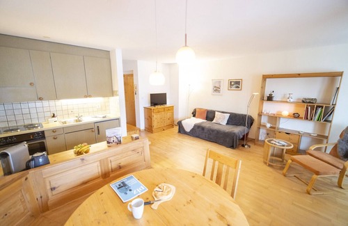 Ardez Apartment | Chasa Trais Fluors: Cozy 2.5-room apartment in Ardez