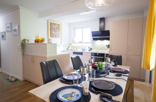 Vulpera Apartment | Chasa Valbernard 4302: High-quality renovated 4½-room apartment right next to the golf course