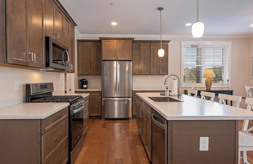Unionville House | Chase Away the Chill with Our Winter Stay Specials