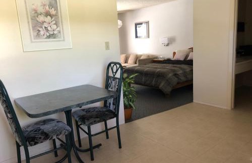 Chase Hotel | Chase Country Inn