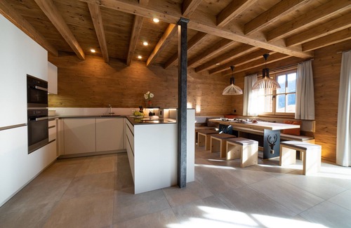 Wildhaus Ski Chalet | Chäserrugg 6-room chalet with mountain view