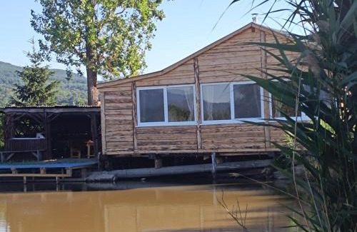 Cierny Balog House | Chata Šumná Voda