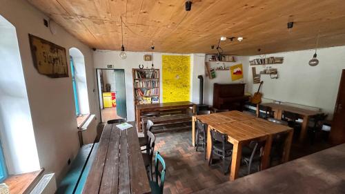 Sloup v Cechach House | Chata pod hradem