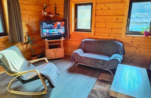 Necpaly House | Chata pri Kaštieli