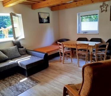 Oscadnica Ski Chalet | Chata Raztoka