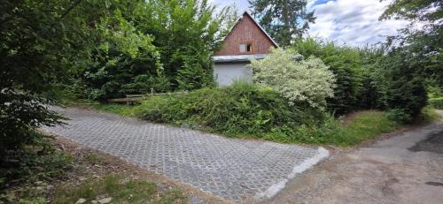 Jedovnice House | Chata v Jedovnicích u rybníka Olšovec