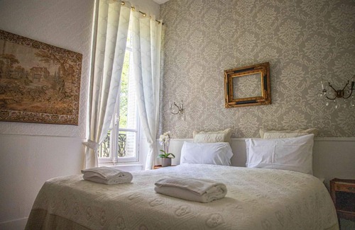 Saint-Martin-de-Commune Other | Chateau De Fremont - Twelve Bedroom Castle, Sleeps 54