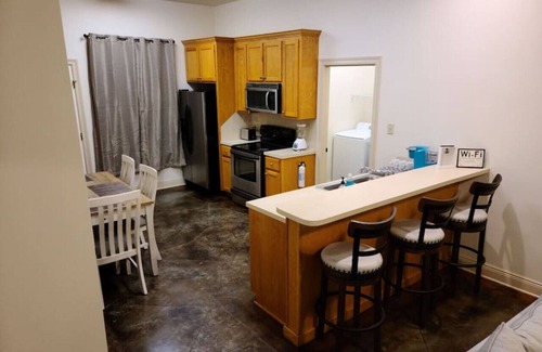 Pine Grove Apartment | Chateau 1, spacious townhouse in Tickfaw, LA