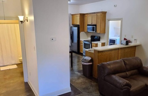 Pine Grove Apartment | Chateau 14, spacious townhouse in Tickfaw, LA