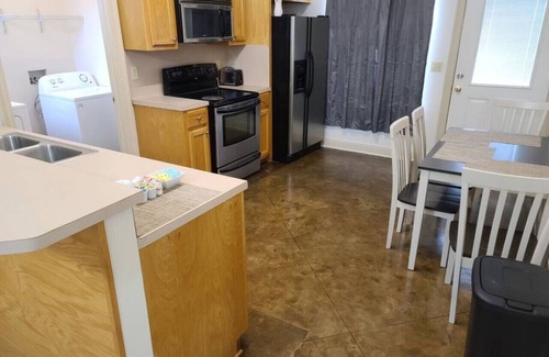 Pine Grove Apartment | Chateau 3, spacious townhouse in Tickfaw, LA