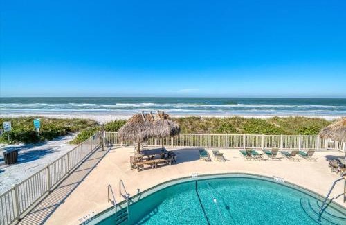 Belleair Beach Apartment | Chateau 6W Alluring Beachfront Condo