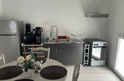 Alzonne Apartment | Chateau apartment, quiet location close to tourist attractions. Dogs welcome