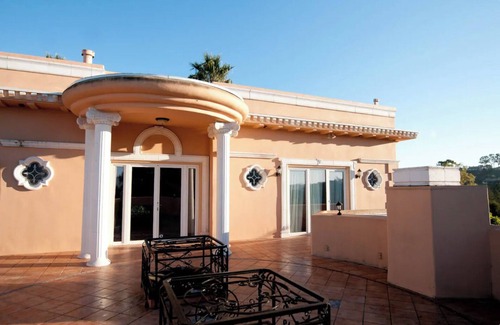 Alta Mesa House | Chateau Bellevue Santa Barbara