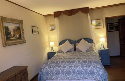 Brinon-sur-Sauldre Other | Chateau Chandler in Brinon 17th century